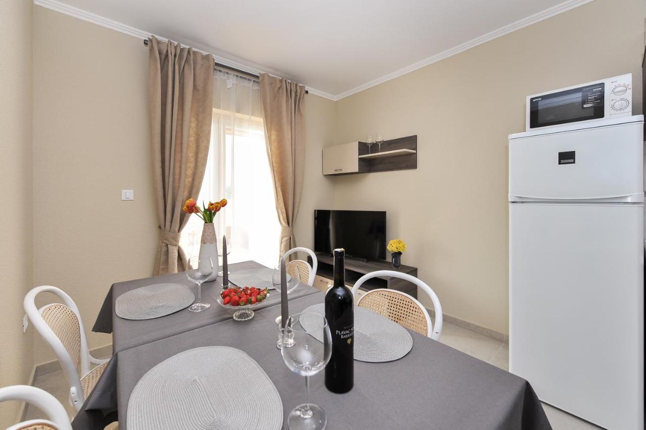 Apartmani Peric 1 Meka Draga Obrovac Zewnętrze zdjęcie